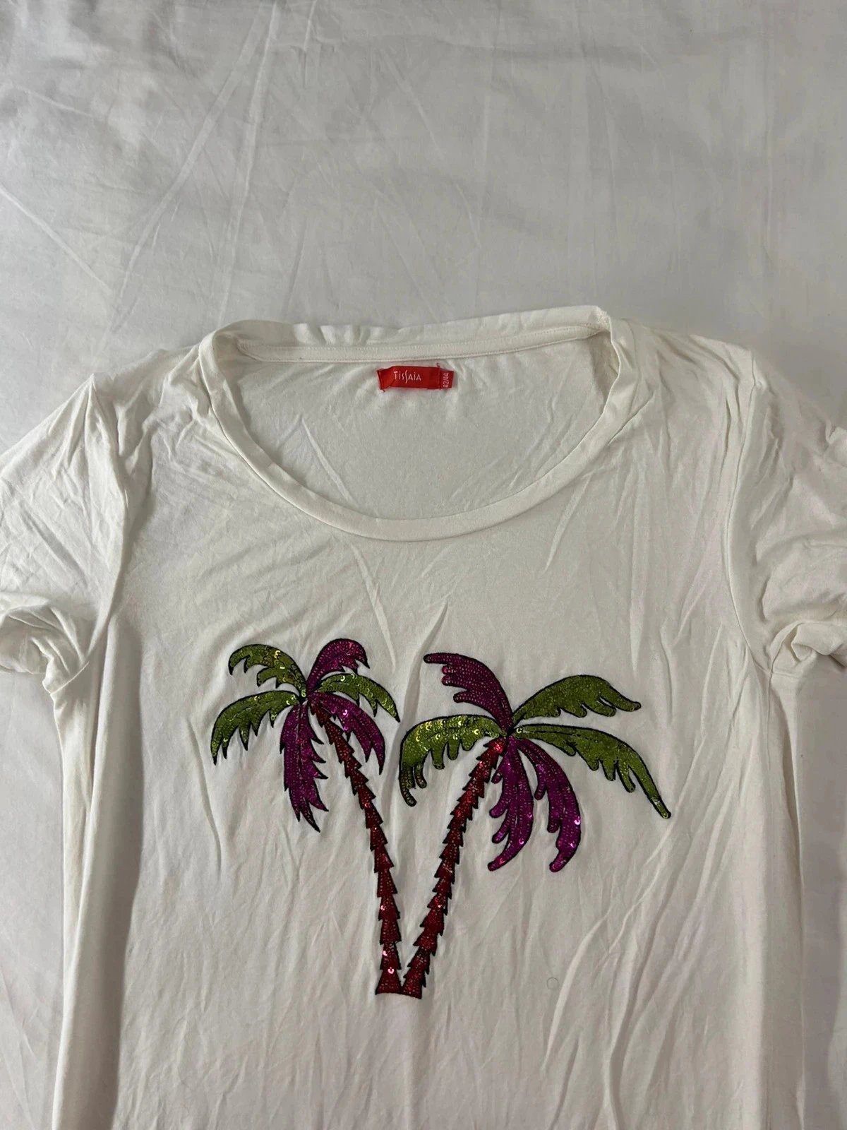 T-shirt branco Tissaia com estampa de palmeira vintage multicolor – photo 4